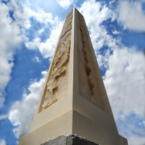 a[MAR]e amare di Marco Mariano scultura Lecce